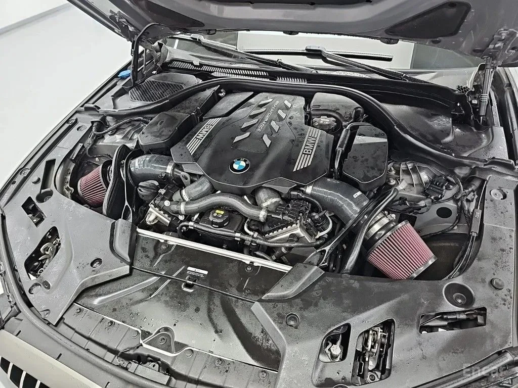 BMW 550 xDrive | 360 | ДИСТРОНИК | ШИБИДАХ, снимка 5 - Автомобили и джипове - 55942116