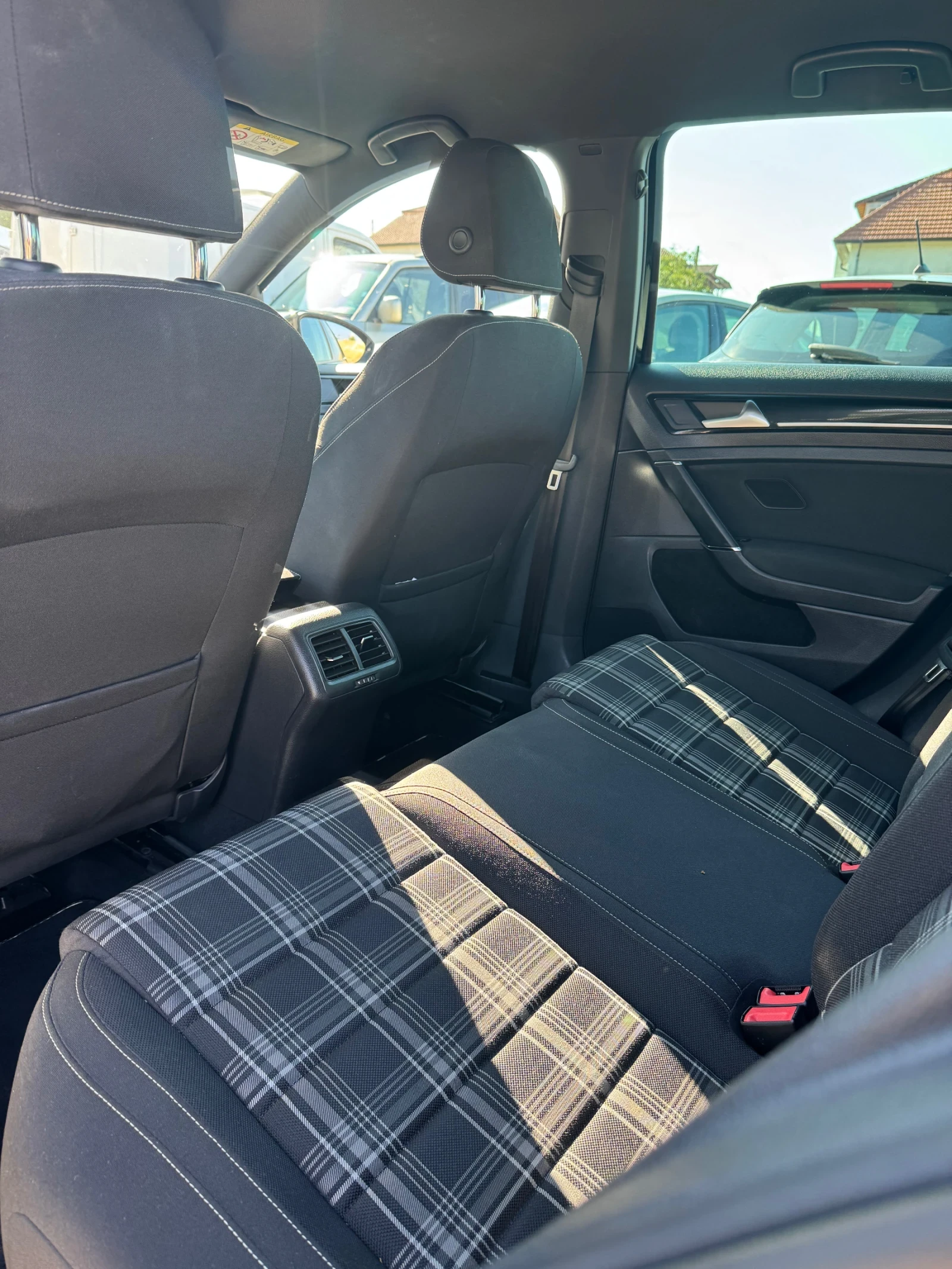 VW Golf GTD 2.0 , снимка 9 - Автомобили и джипове - 55976528