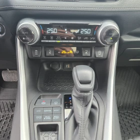 Toyota Rav4 2.5L AWD XLE, снимка 4