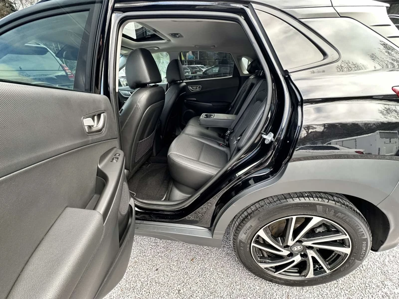 Hyundai Kona Premium Elektro 2WD/HUD/, снимка 15 - Автомобили и джипове - 52705470