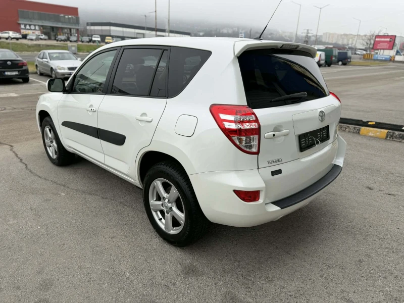 Toyota Rav4 2.0i AVTOMATIK FACE SWISS, снимка 3 - Автомобили и джипове - 52976456