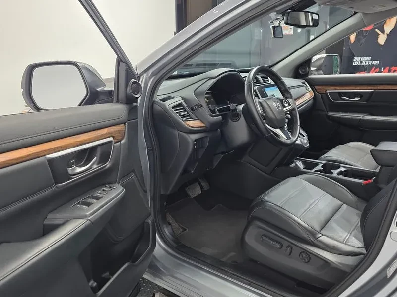 Honda Cr-v 1.5 EX-L 4WD, снимка 10 - Автомобили и джипове - 55716778