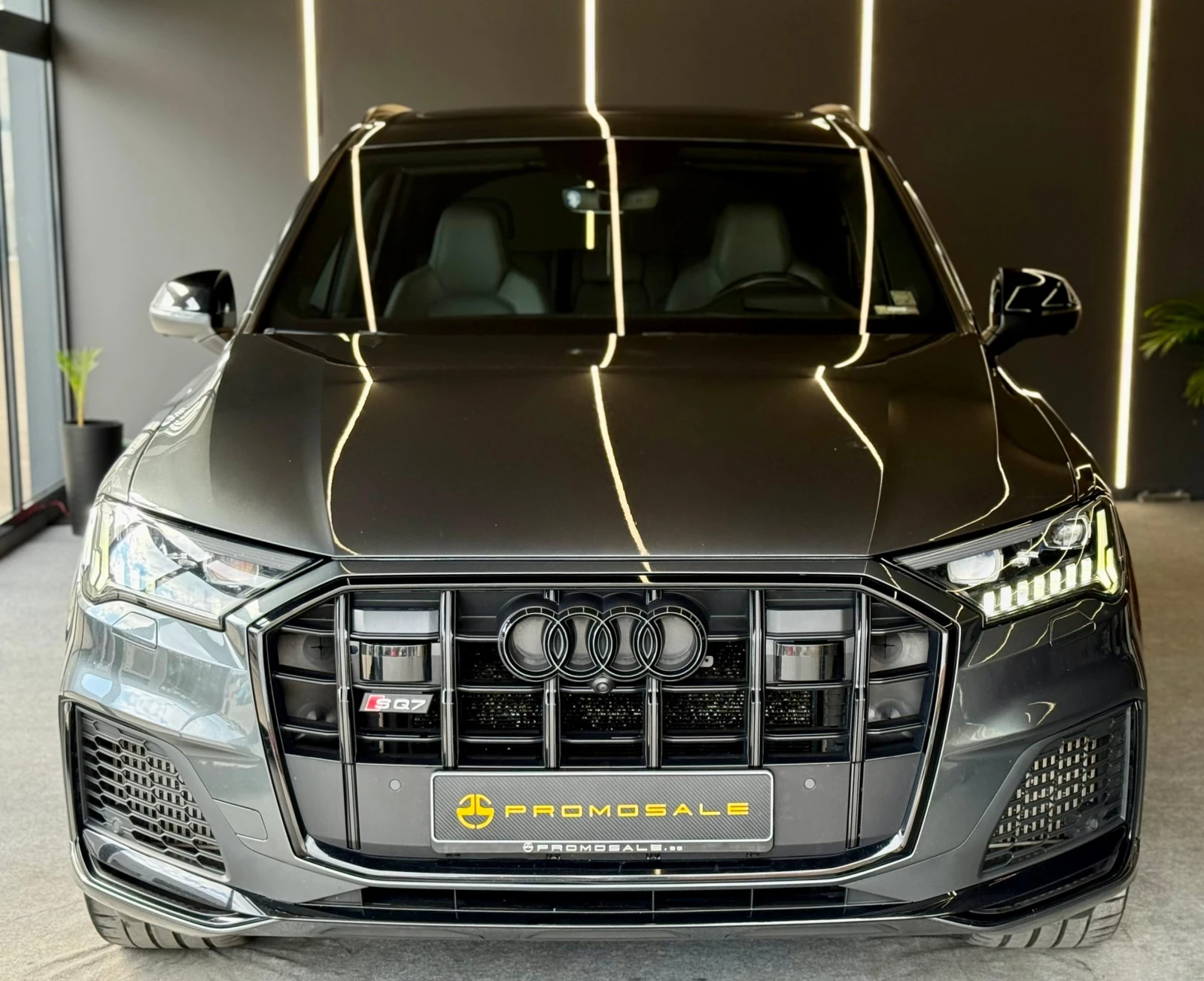 Audi SQ7 Bose* HeadUp* SoftClose* Лизинг* Laser* 7-местен - изображение 2