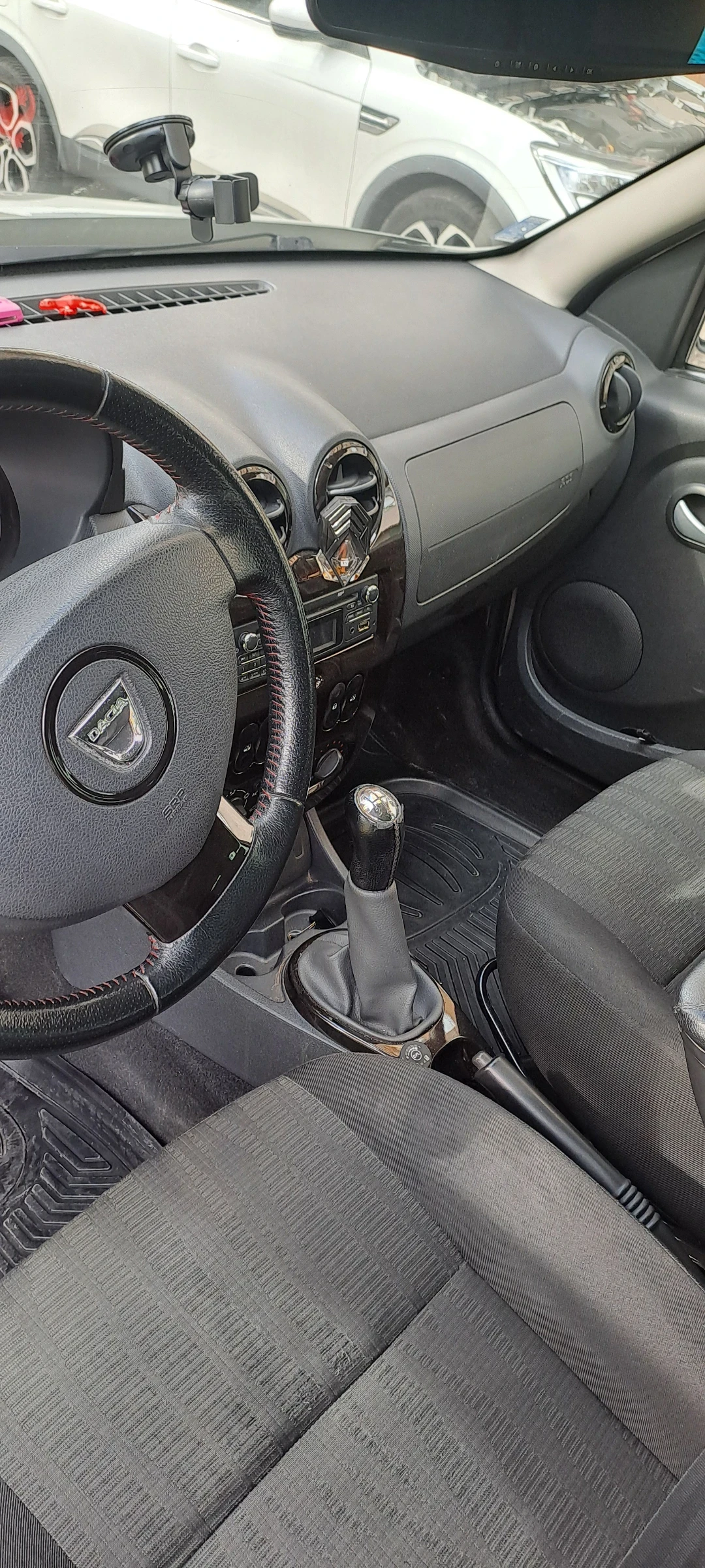 Dacia Duster  - изображение 4