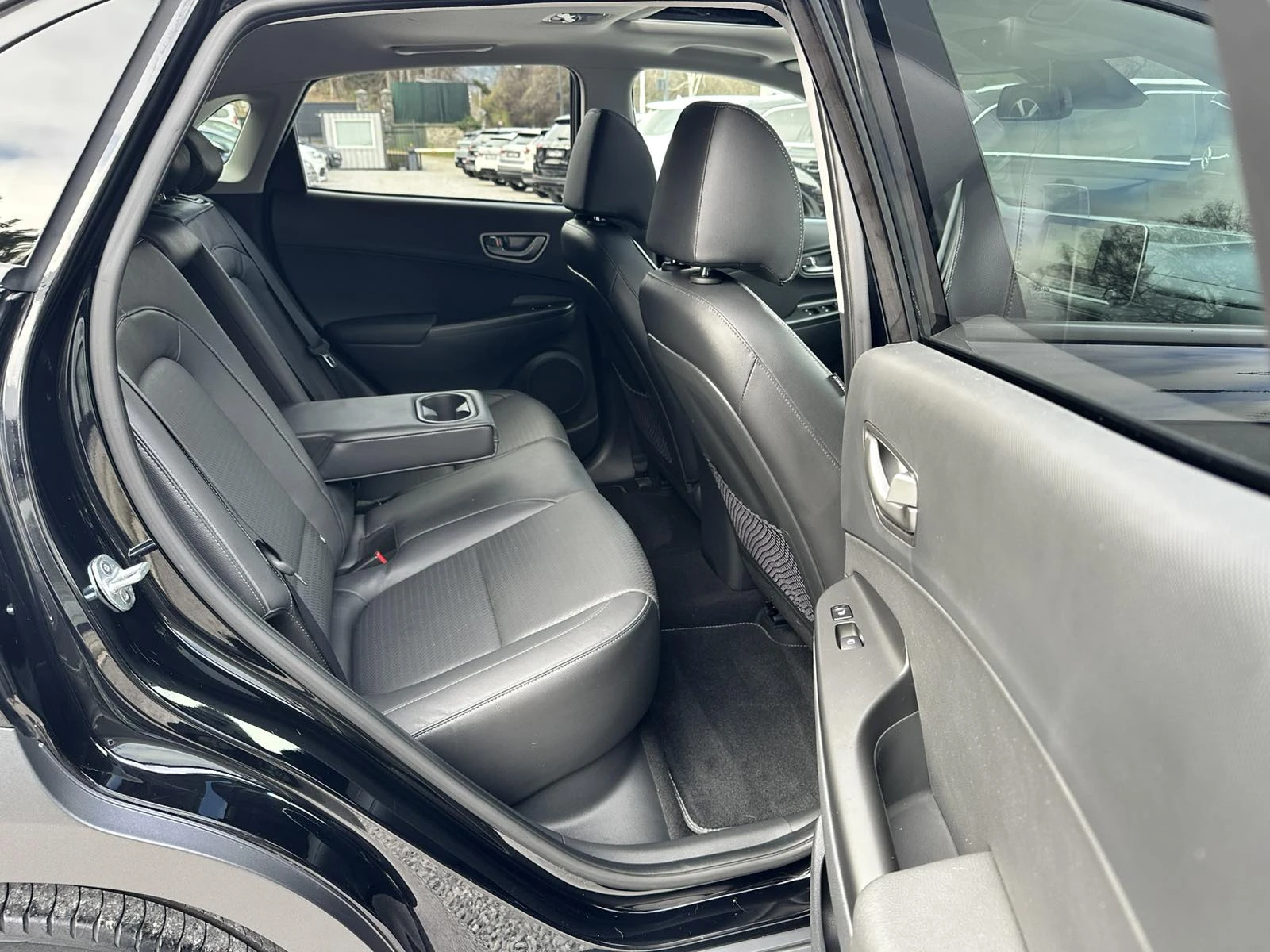 Hyundai Kona Premium Elektro 2WD/HUD/ | Mobile.bg   16