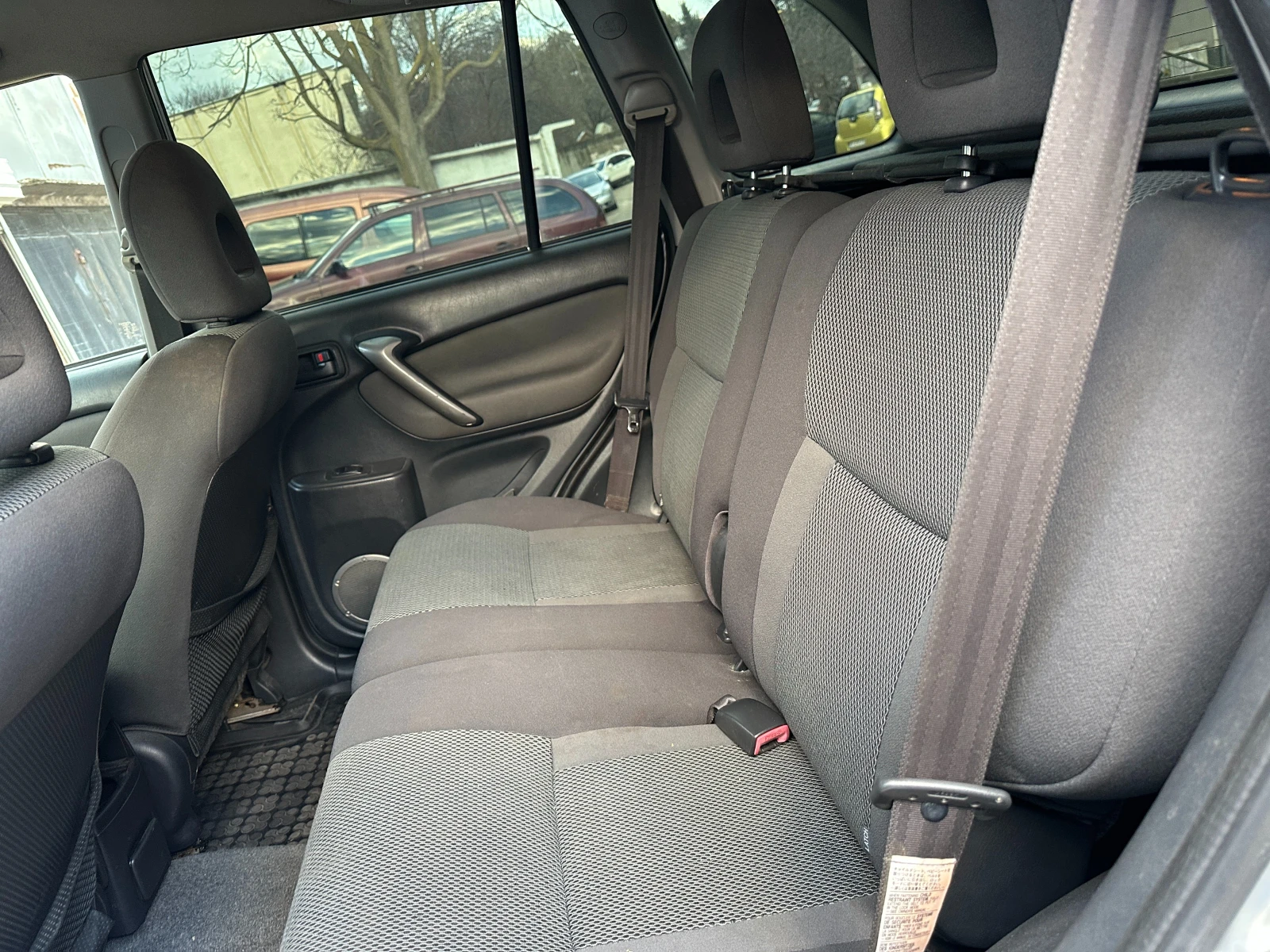 Toyota Rav4, снимка 15 - Автомобили и джипове - 53719047