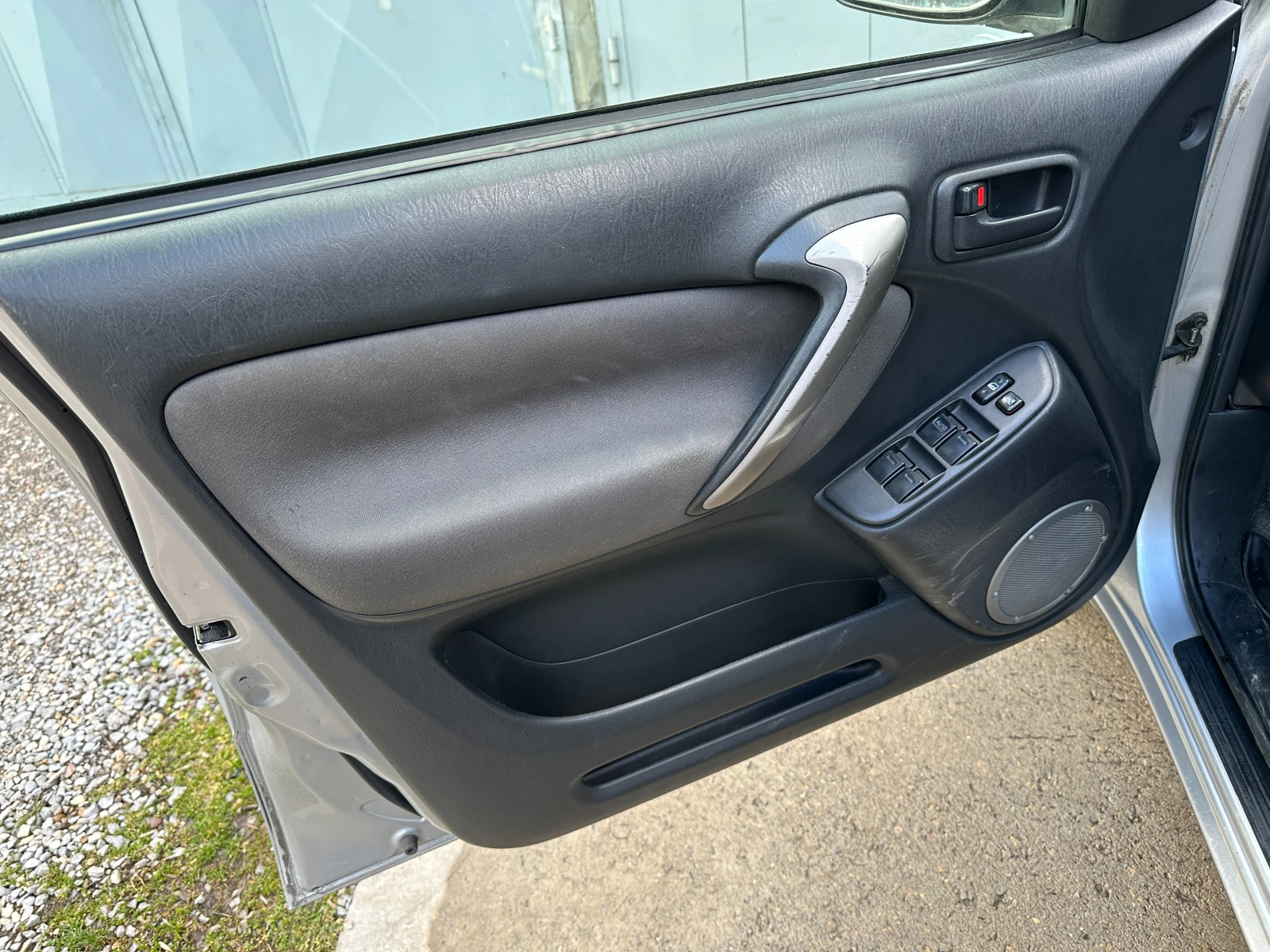 Toyota Rav4, снимка 14 - Автомобили и джипове - 53719047