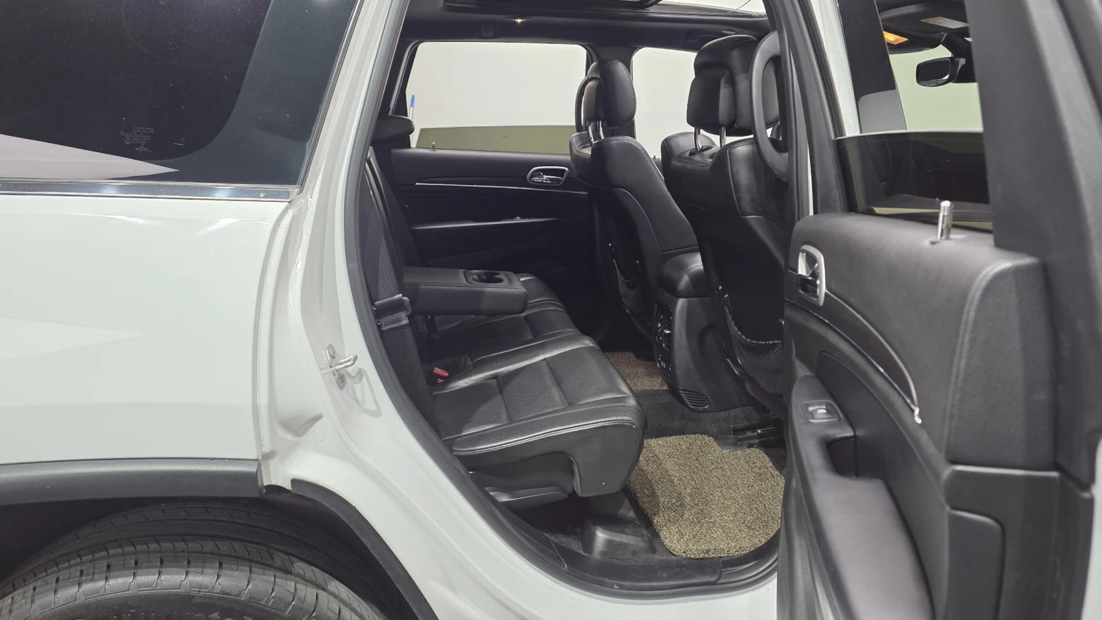 Jeep Grand cherokee 3.6 Limited , снимка 10 - Автомобили и джипове - 54853829