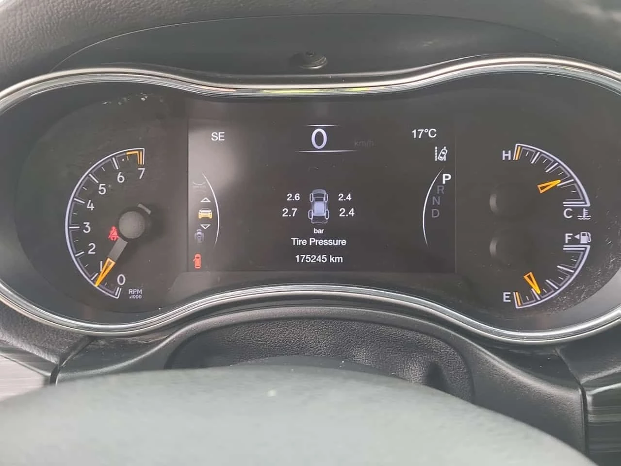 Jeep Grand cherokee LIMITED/CARFAX/ДИСТР/Подгрев/ПАНО/ФИНАНСИРАНЕ, снимка 8 - Автомобили и джипове - 54859913