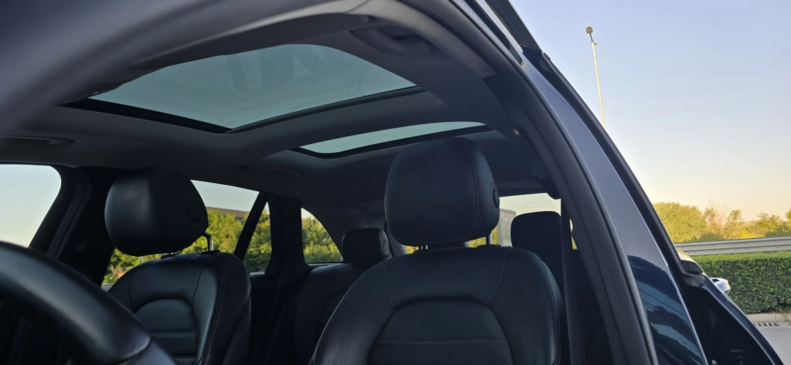 Mercedes-Benz GLC 220  9G tronic* 4matic* ПАНОРАМА* КОЖА* ПОДГРЕВ* K, снимка 12 - Автомобили и джипове - 55415741