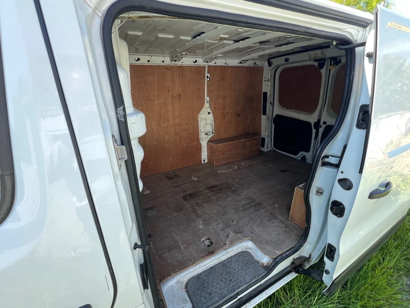 Renault Trafic, снимка 6 - Бусове и автобуси - 52919673