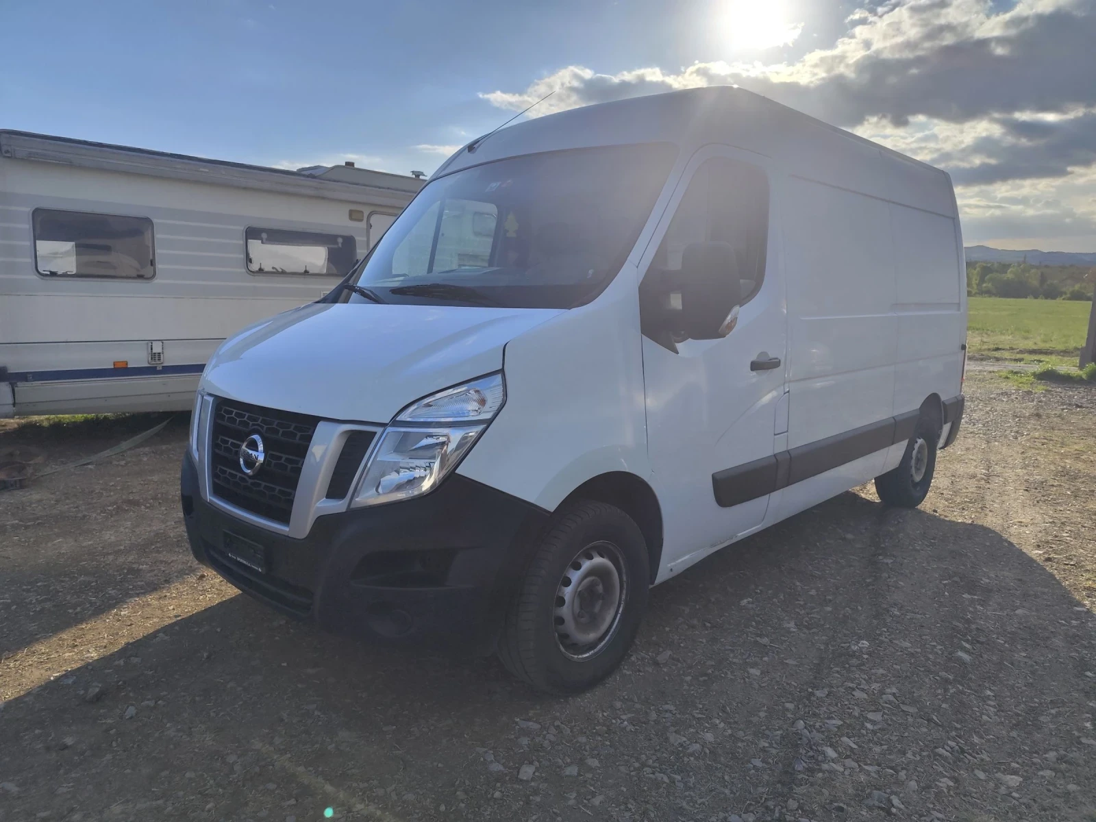 Nissan NV400  - изображение 2
