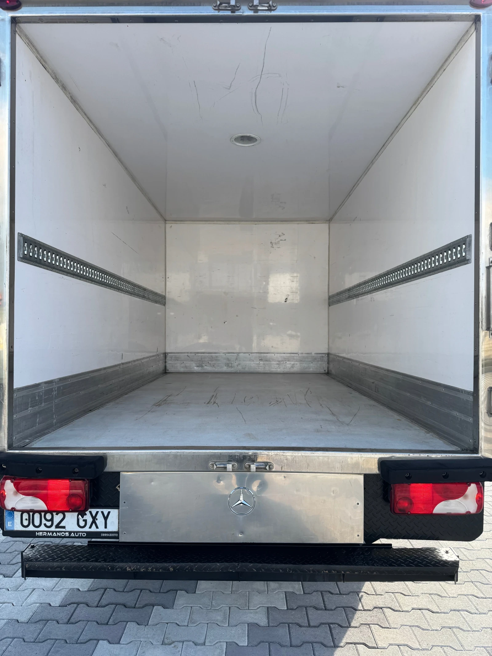 Mercedes-Benz Sprinter 513 Фургон 3.5т Б категория - изображение 8