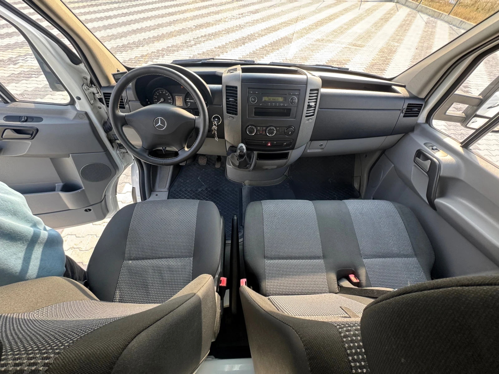 Mercedes-Benz Sprinter 513 Фургон 3.5т Б категория - изображение 9