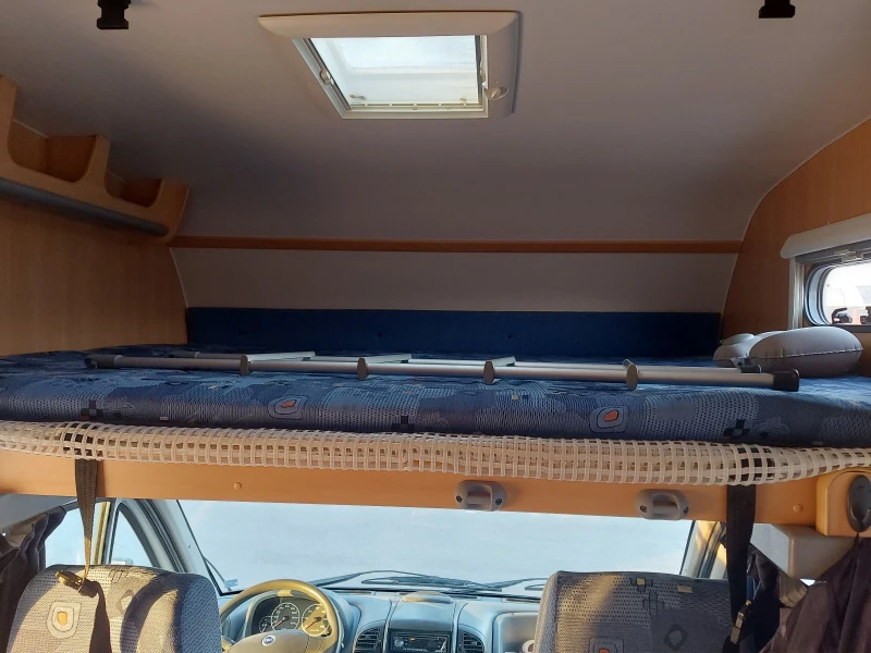Кемпер Dethleffs Globetrotter / ALDE / двуетажно легло, снимка 8 - Каравани и кемпери - 52741122