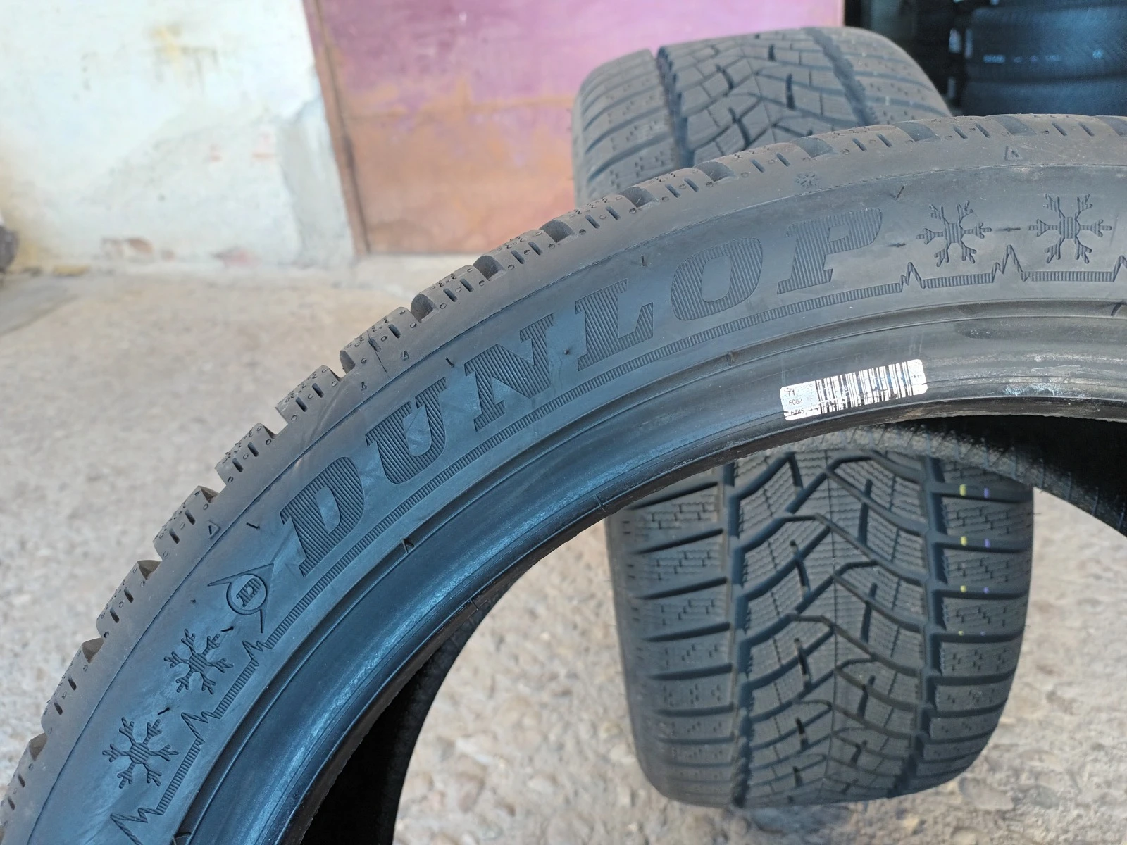  255/40R19 | Mobile.bg   8