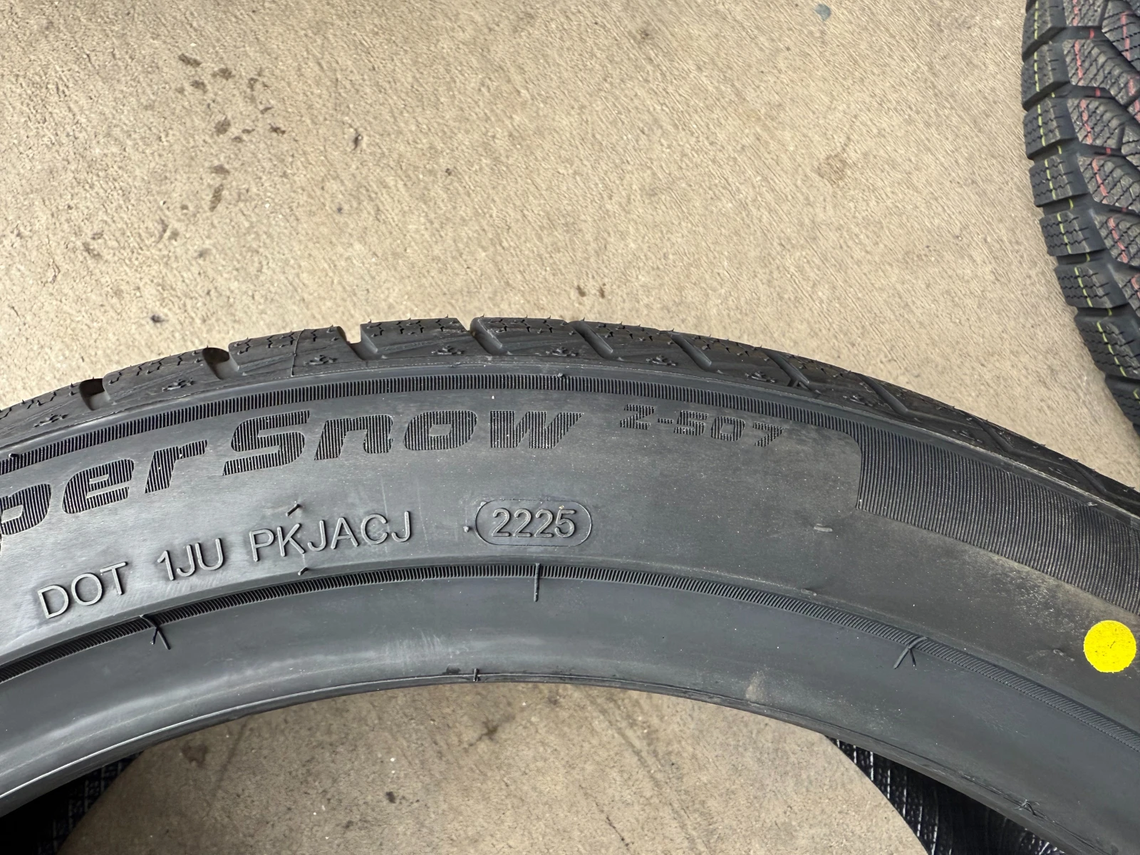  255/40R19 | Mobile.bg   4