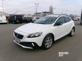 Volvo V40 Cross Country  1