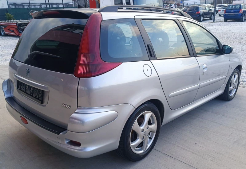 Peugeot 206 ПРОДАДЕНА, снимка 4 - Автомобили и джипове - 48310664