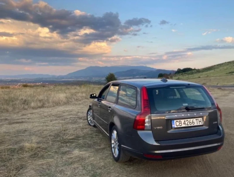 Volvo V50, снимка 4 - Автомобили и джипове - 48654682