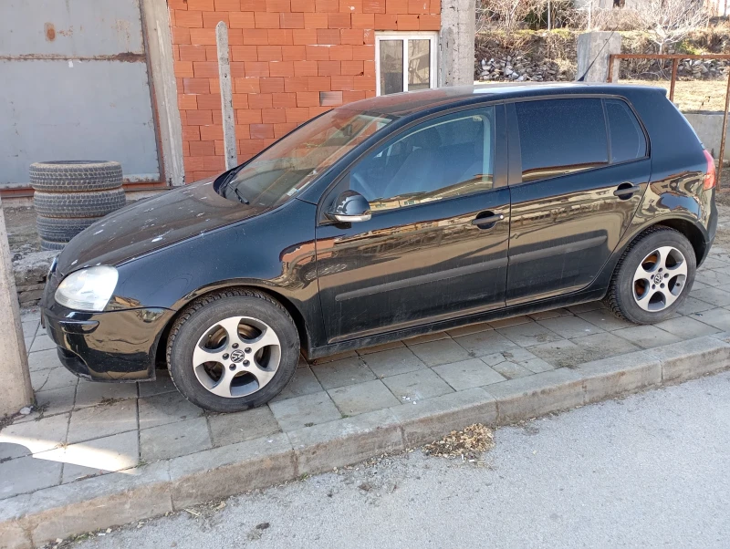 VW Golf, снимка 1 - Автомобили и джипове - 49117947