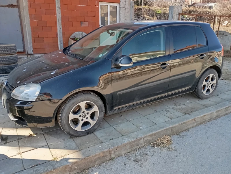 VW Golf, снимка 2 - Автомобили и джипове - 49117947