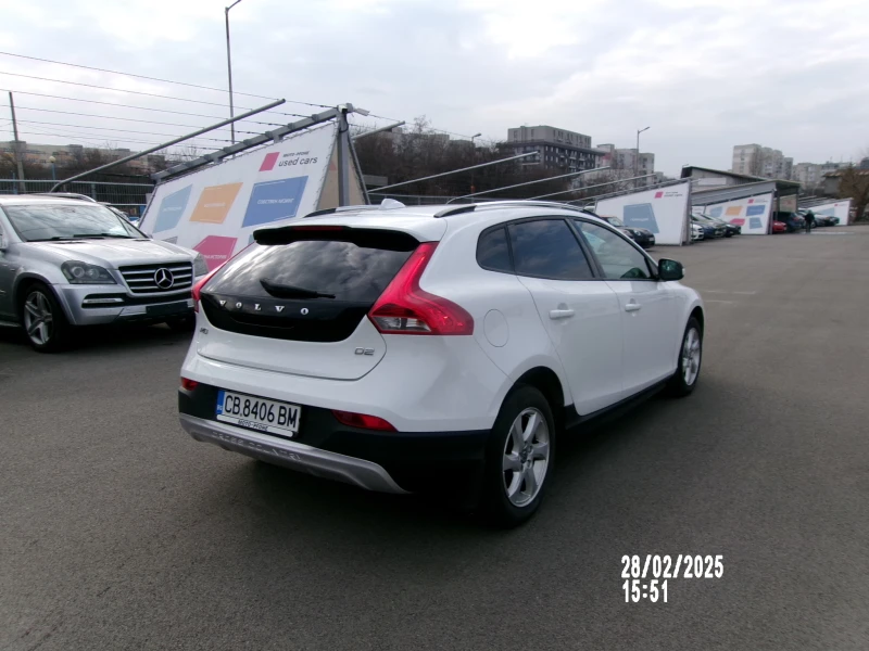 Volvo V40 Cross Country, снимка 4 - Автомобили и джипове - 49565695