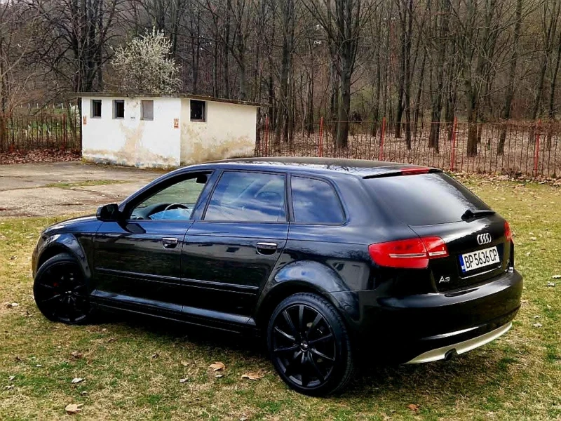 Audi A3 1.6TDI Sportback, снимка 2 - Автомобили и джипове - 49547002