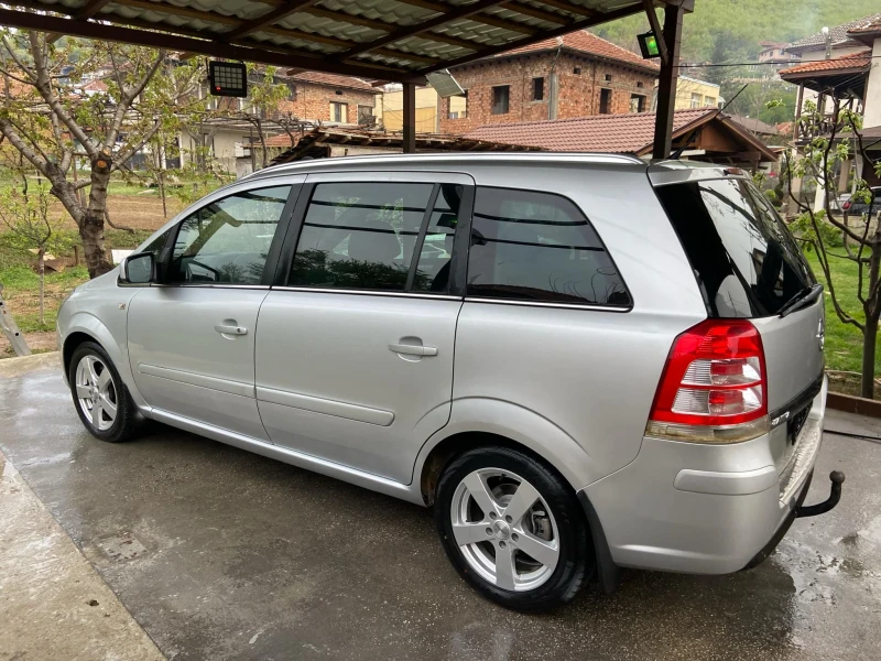 Opel Zafira 1.7 CDTI, снимка 3 - Автомобили и джипове - 52632026
