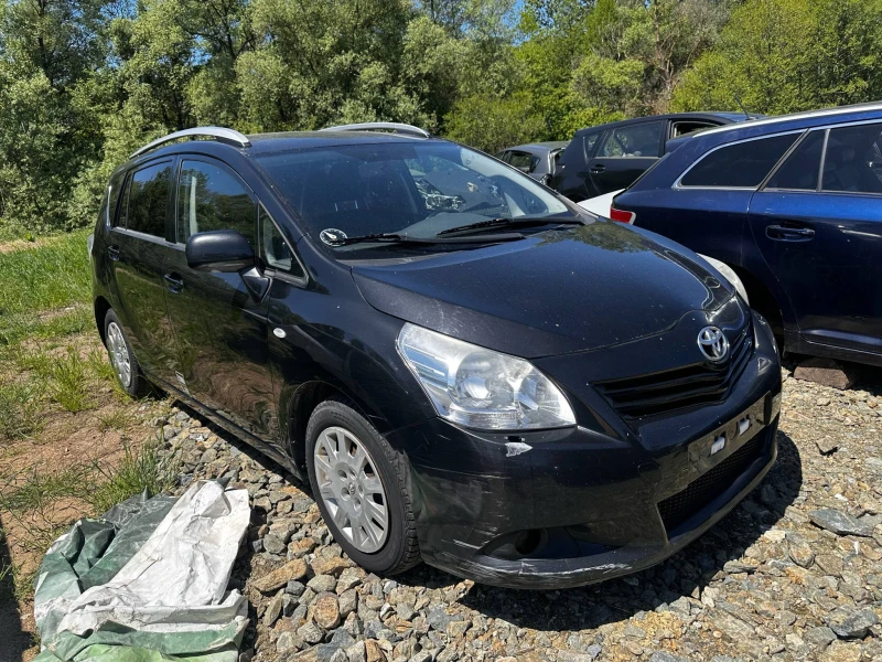Toyota Verso 2.0 126кс дизел, снимка 2 - Автомобили и джипове - 52557246