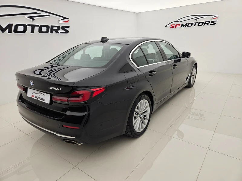 BMW 530 d xDrive, снимка 5 - Автомобили и джипове - 51107044