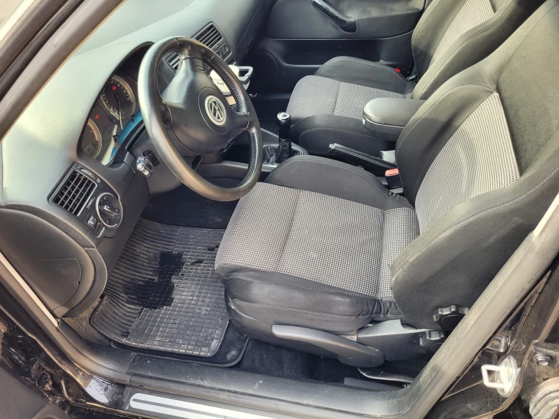 VW Bora, снимка 15 - Автомобили и джипове - 52502777