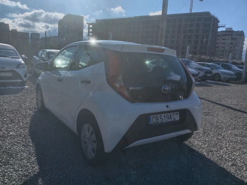 Toyota Aygo 1.0i Гаранционна, снимка 4 - Автомобили и джипове - 53595126