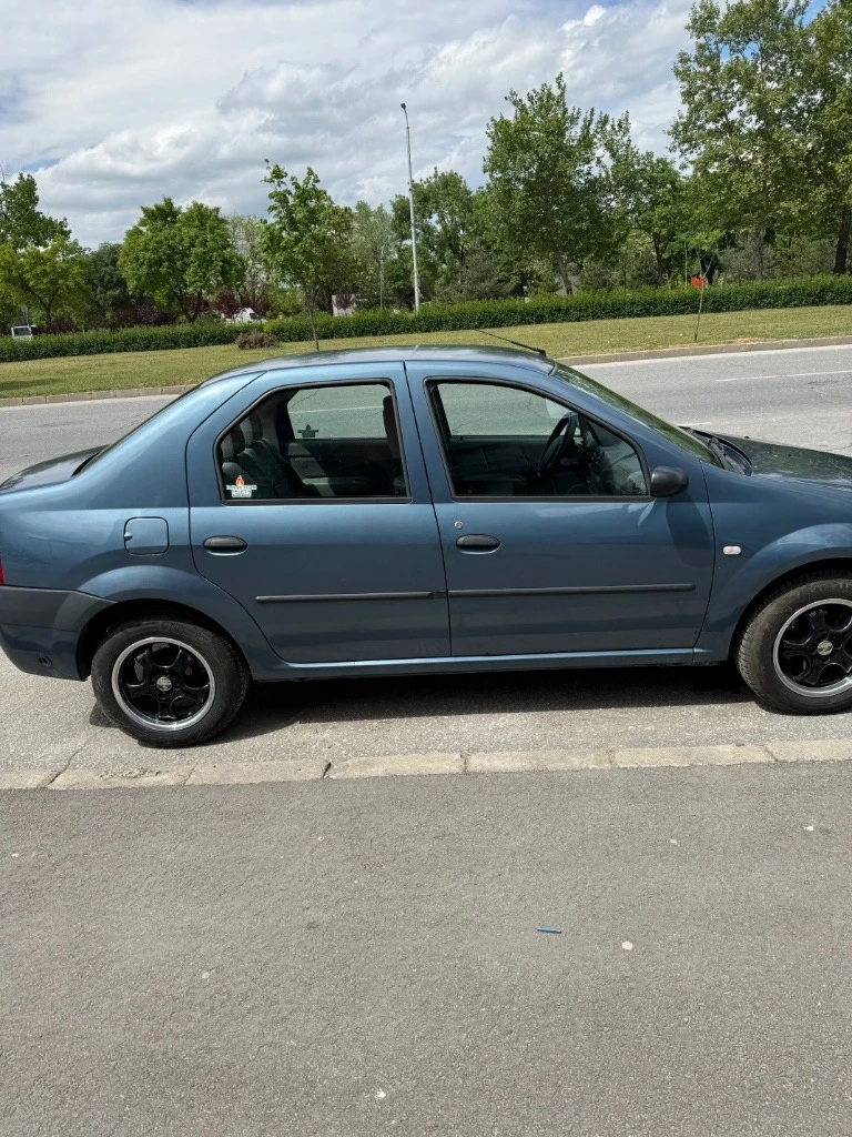 Dacia Logan, снимка 5 - Автомобили и джипове - 48701595