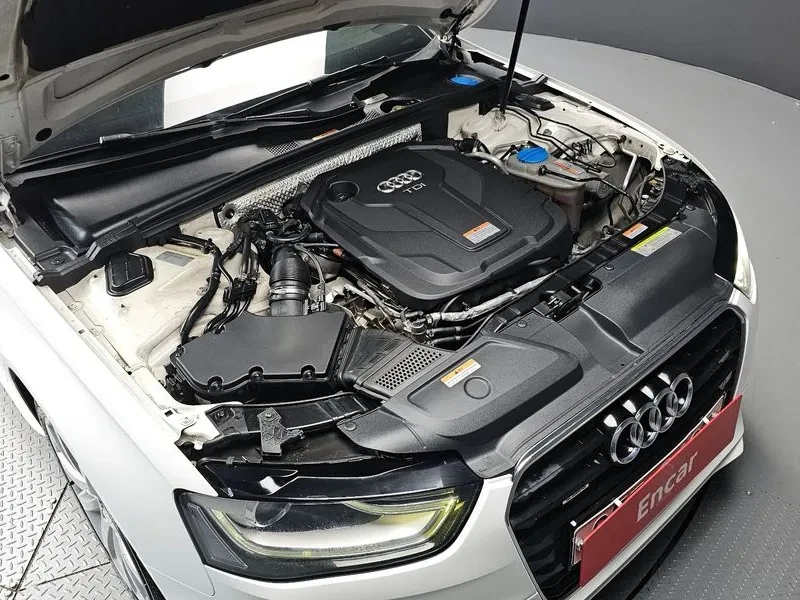 Audi A4 2.0 TDI Quattro, снимка 6 - Автомобили и джипове - 54143680