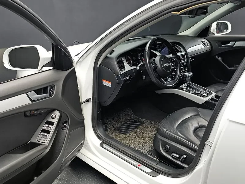 Audi A4 2.0 TDI Quattro, снимка 11 - Автомобили и джипове - 54143680