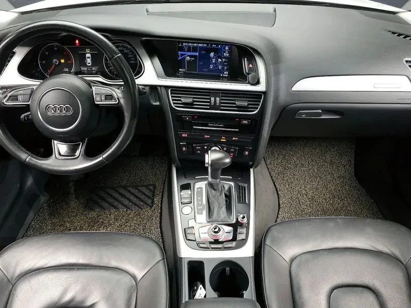 Audi A4 2.0 TDI Quattro, снимка 7 - Автомобили и джипове - 54143680
