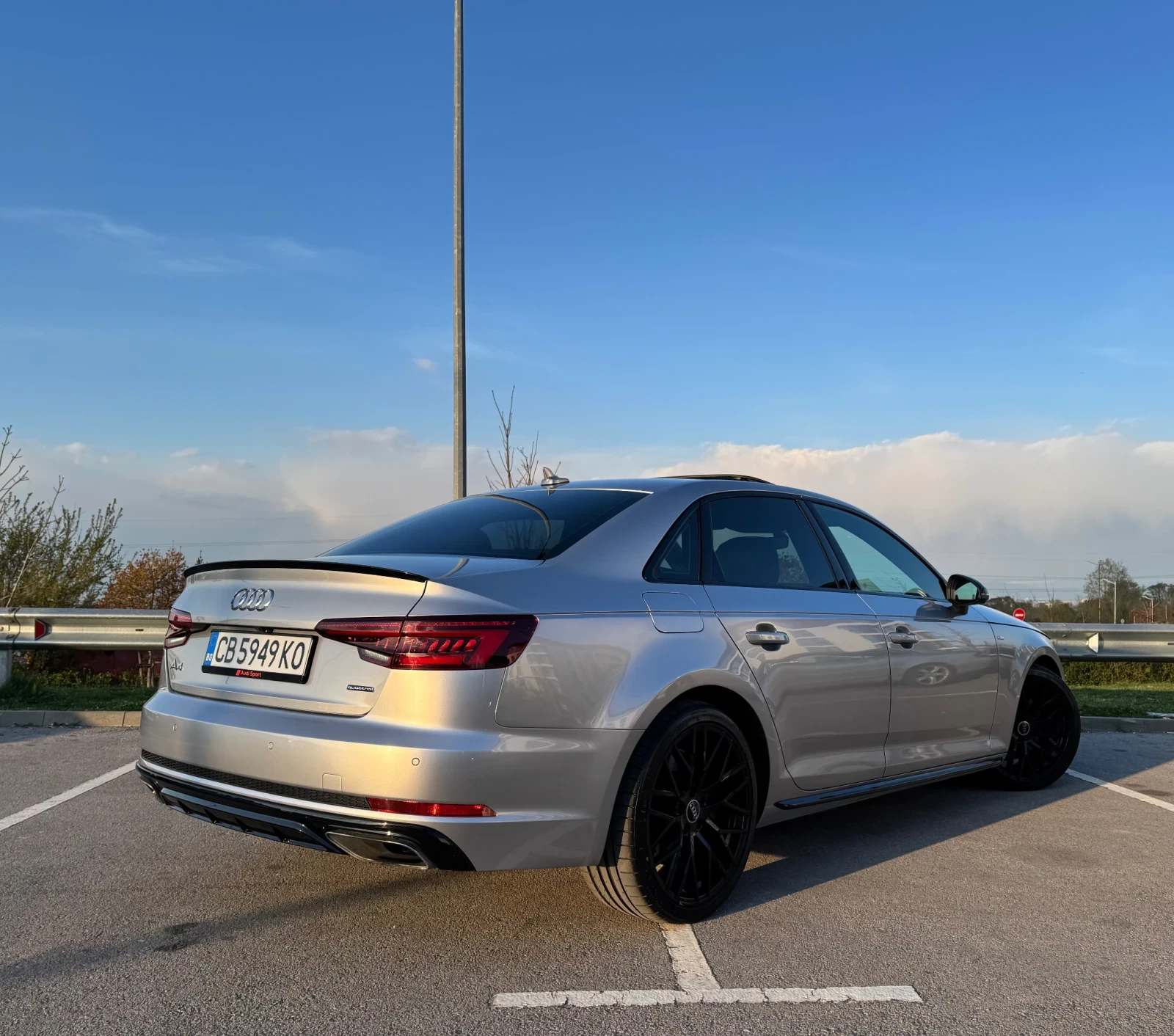 Audi A4 2.0 TFSI S line / Quattro / Digital display - изображение 6