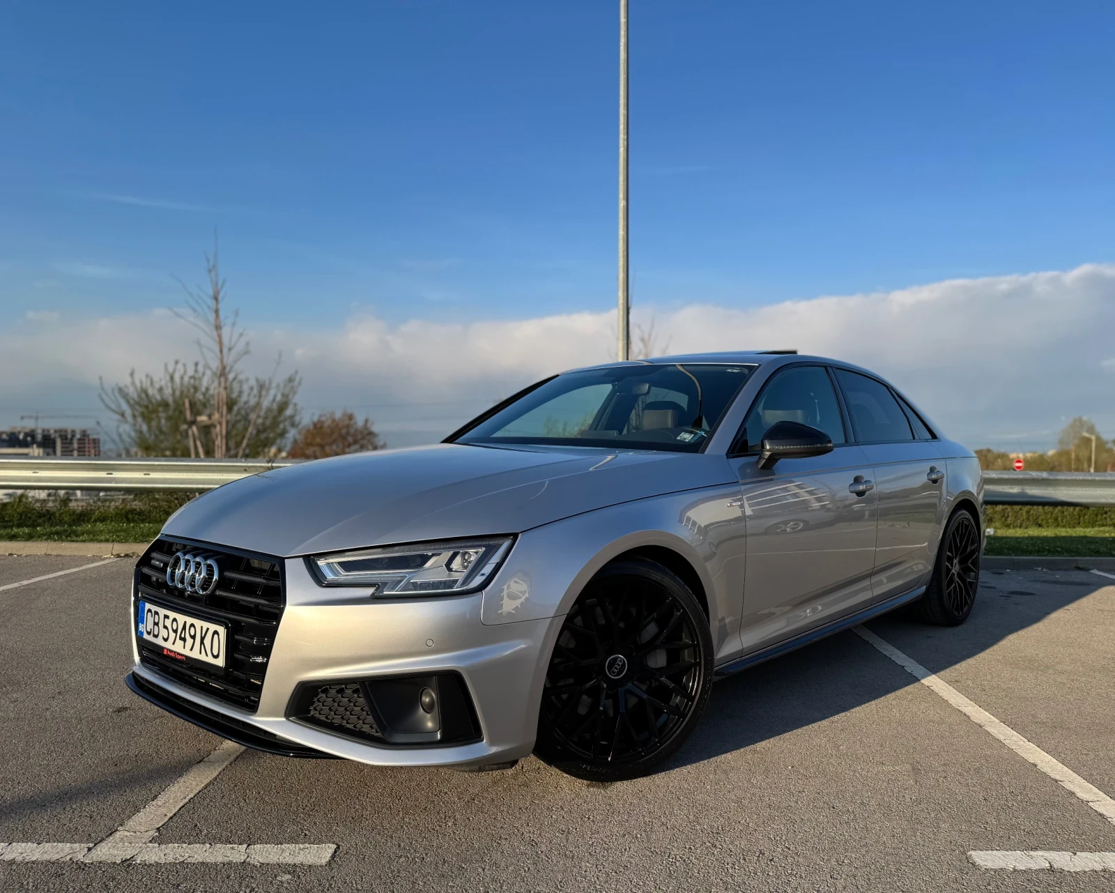Audi A4 2.0 TFSI S line / Quattro / Digital display - изображение 2