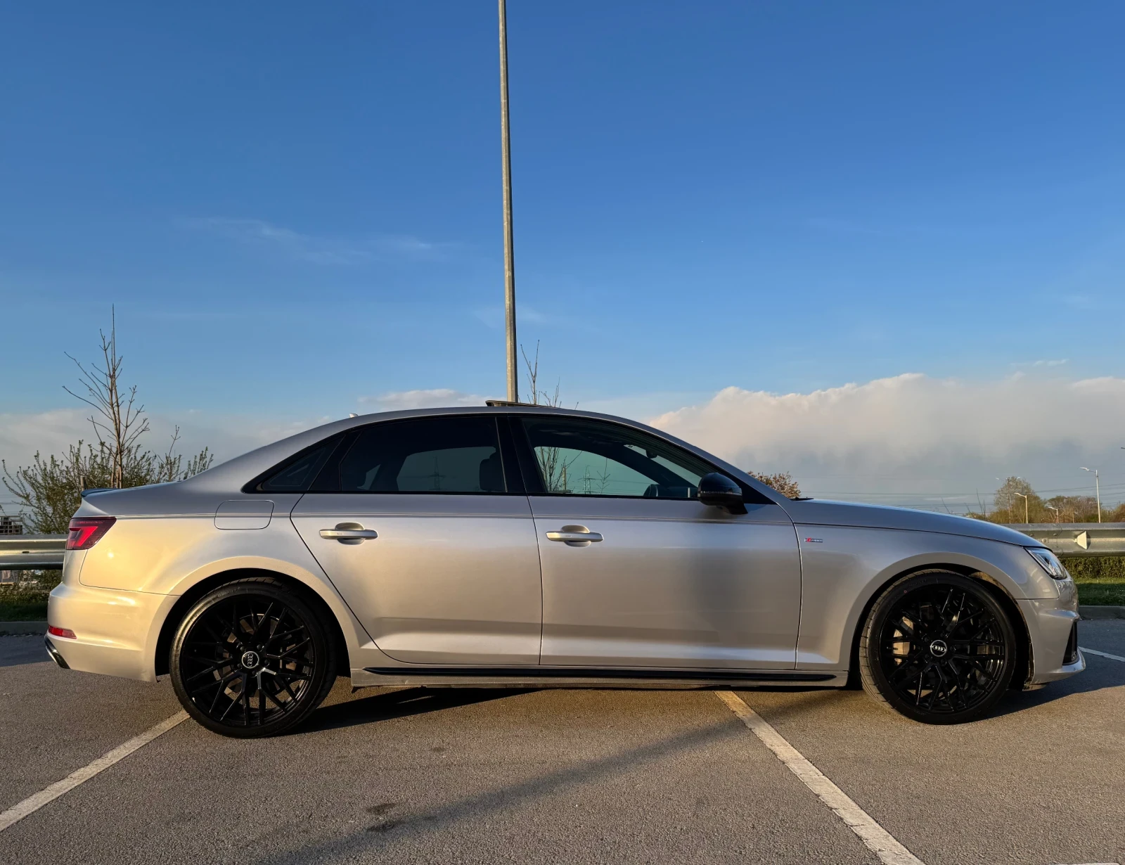Audi A4 2.0 TFSI S line / Quattro / Digital display - изображение 7
