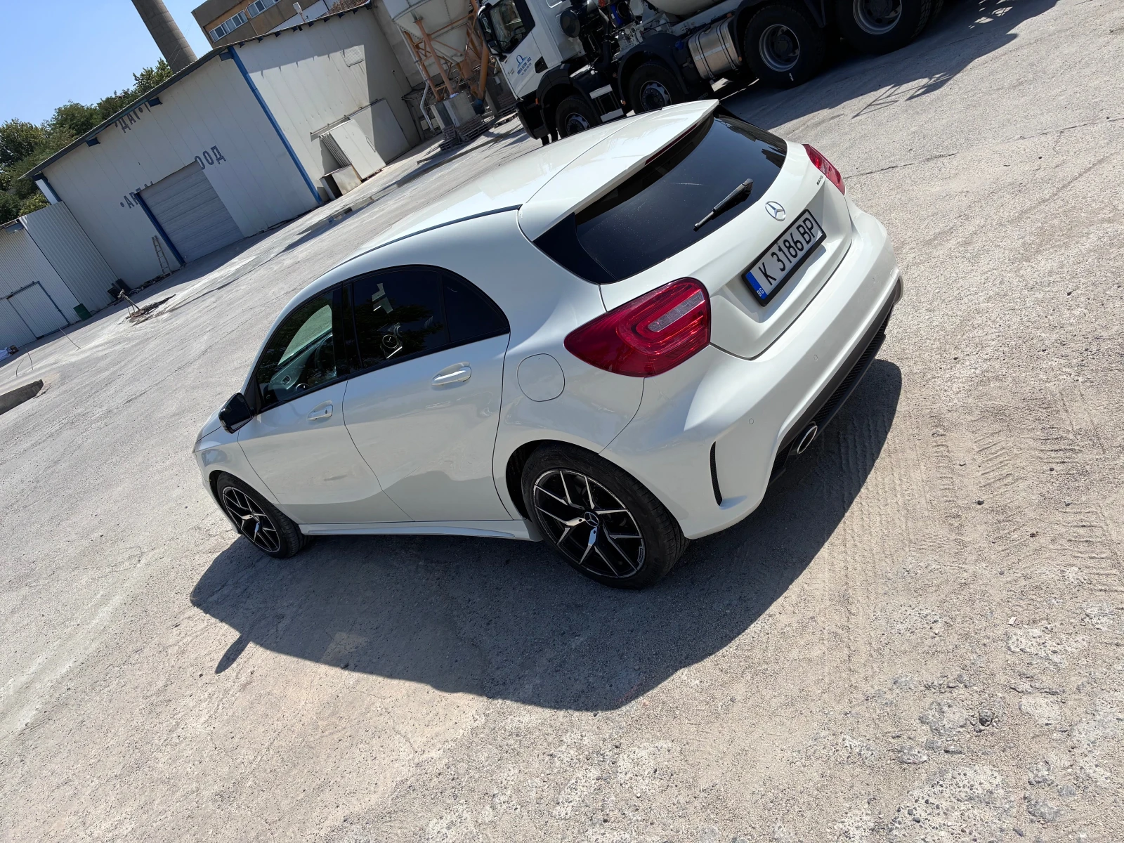 Mercedes-Benz A 220  AMG PAKET - изображение 5
