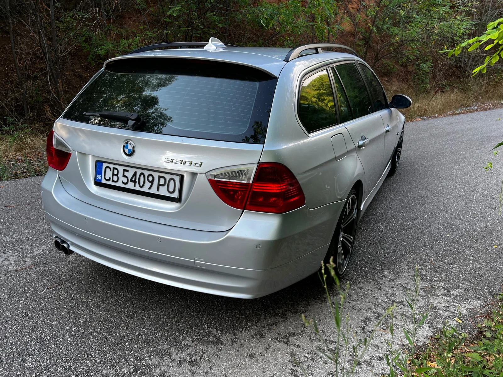BMW 330 330d САМО ЗАДНО - изображение 8