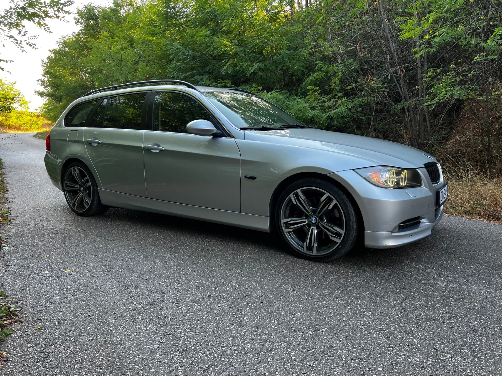 BMW 330 330d САМО ЗАДНО - изображение 5