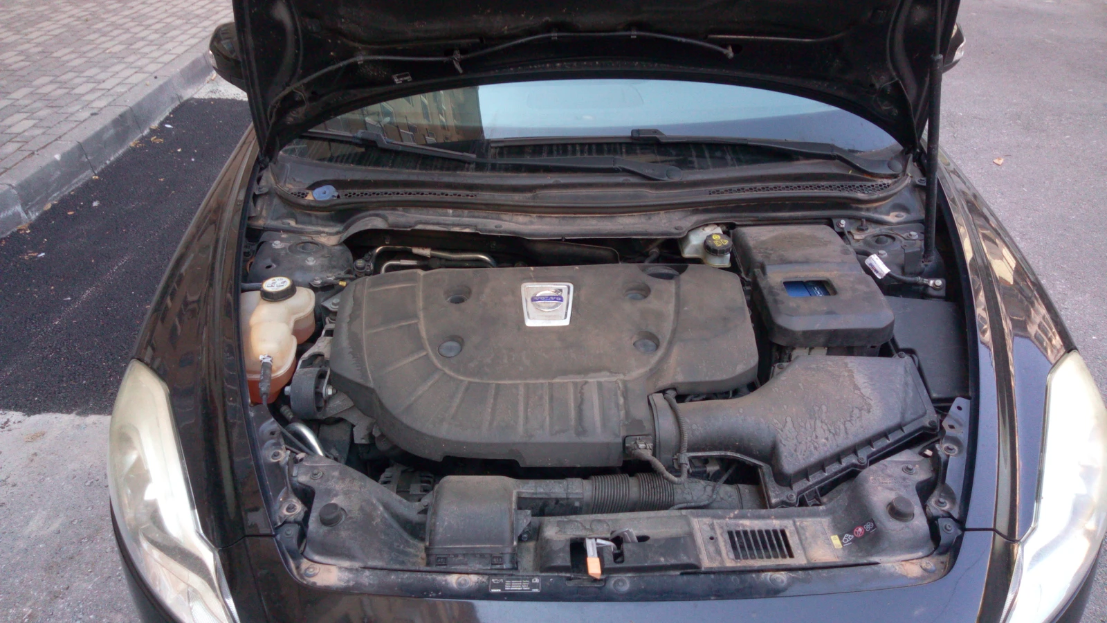 Volvo C70 D3 150 KINETIC - изображение 8