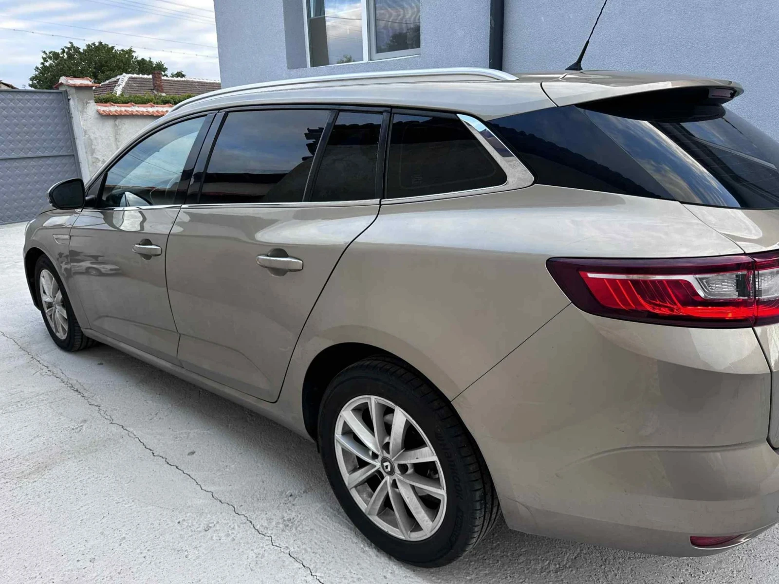 Renault Megane ���� ����� 1.5 ����� - ���� �� ���� �� ��������  | Mobile.bg � ����������� 12