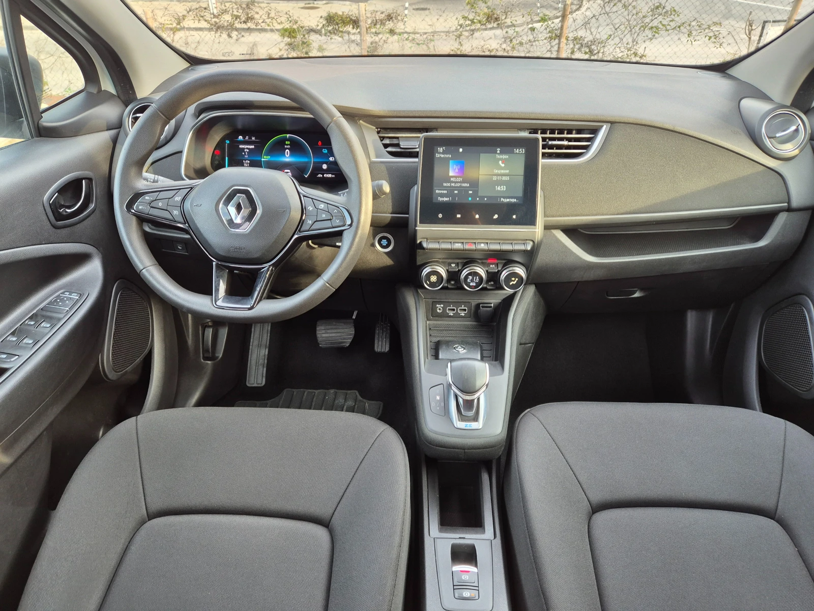 Renault Zoe R-110-52 KW-  | Mobile.bg   9