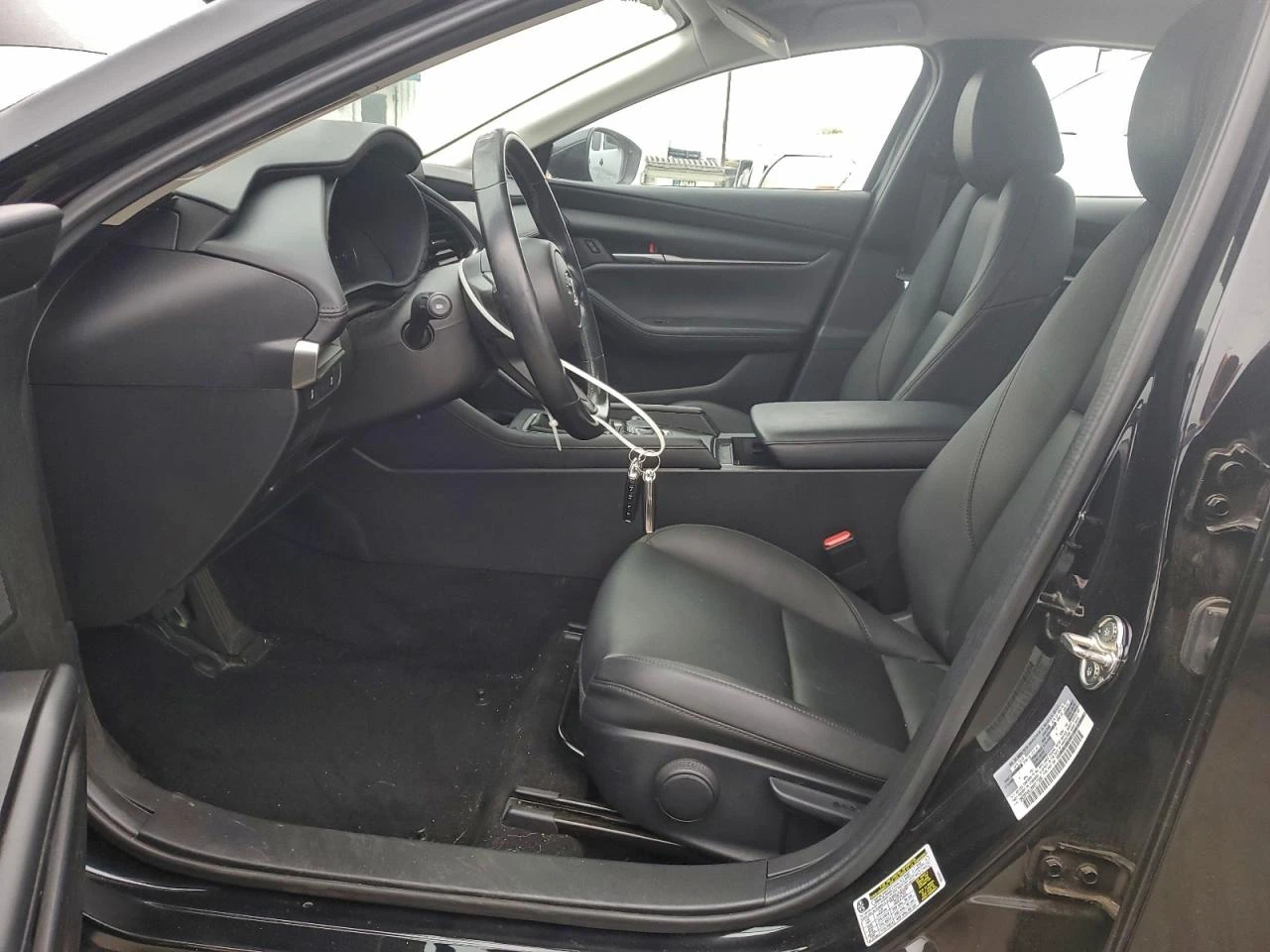 Mazda 3 * Select* Keyless* м.Точки* Remote* 45k km*  - изображение 9