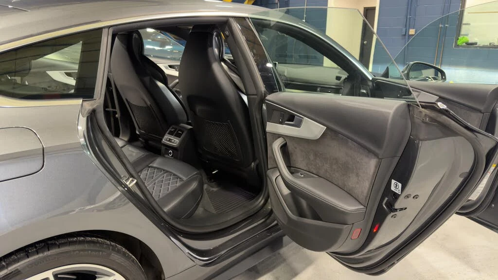 Audi S5 Sportback quattro * АвтоКредит* (Цена до БГ) , снимка 12 - Автомобили и джипове - 53738977