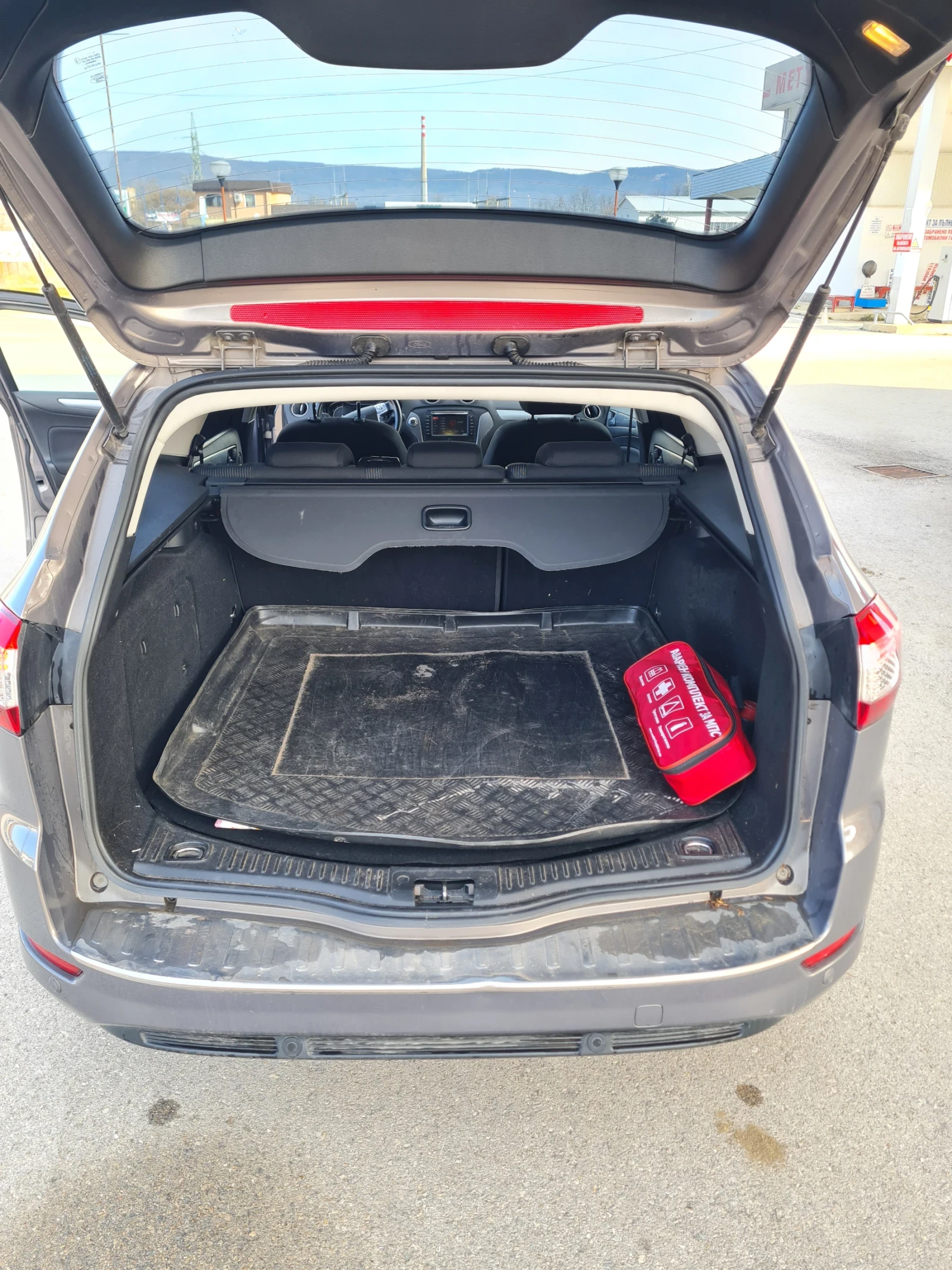 Ford Mondeo 2.0куб.140к.с. , снимка 8 - Автомобили и джипове - 53849080