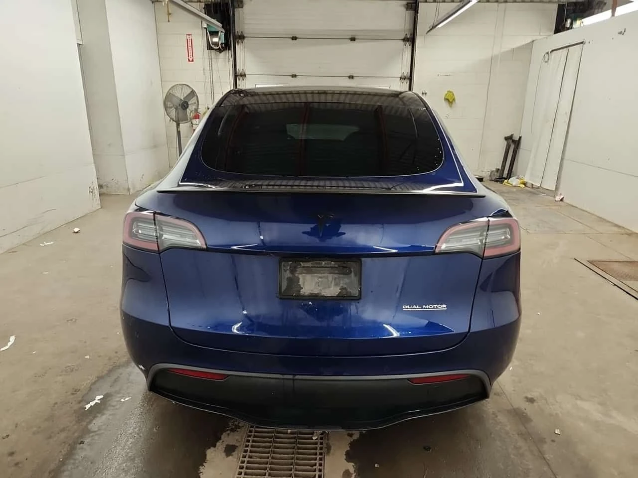 Tesla Model Y  | LONG RANGE | CARFAX | WOOD TRIM | AUTO PILOT | , снимка 5 - Автомобили и джипове - 54114757